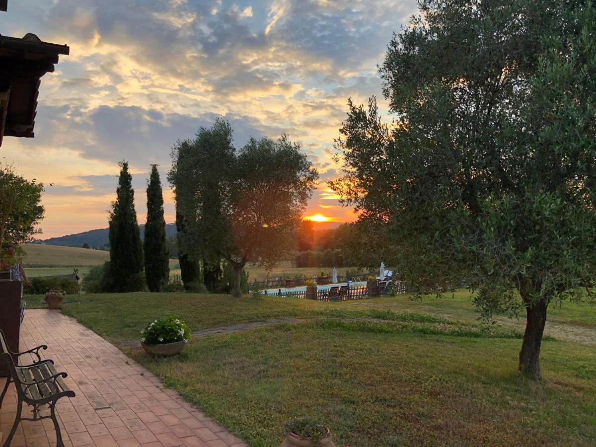 Bed&Breakfast Casale del Sole Castellina Marittima Exterior foto