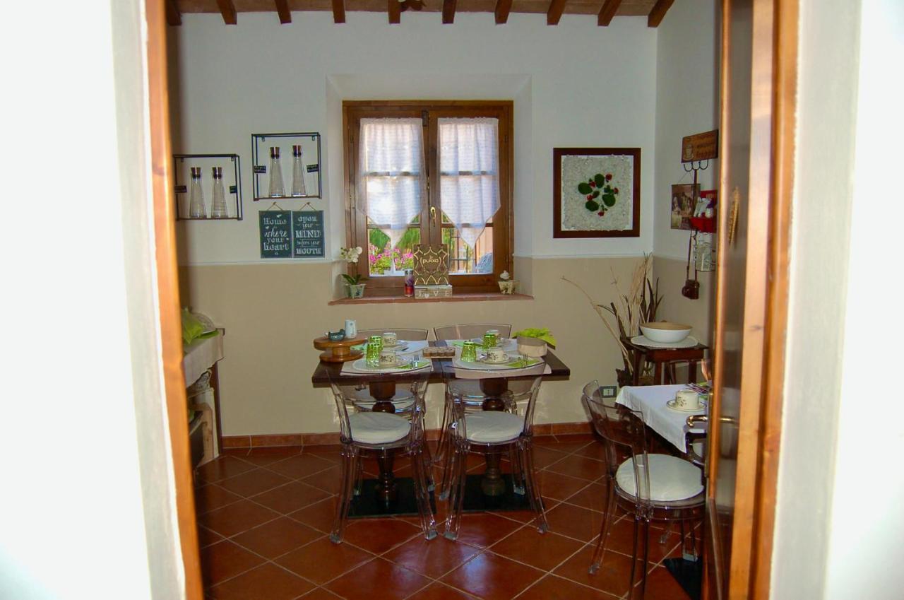 Bed&Breakfast Casale del Sole Castellina Marittima Exterior foto