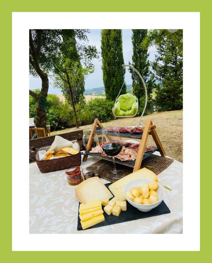 Bed&Breakfast Casale del Sole Castellina Marittima Exterior foto